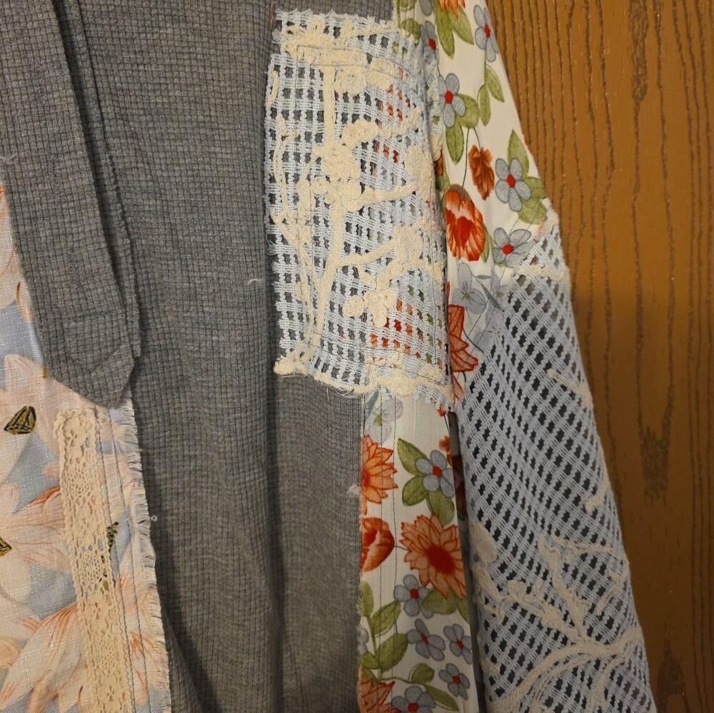 POL Floral Patchwork Hooded Knit Top - Light Blue, Gray, Orange Ptp 40 NWOT - Picture 2 of 5